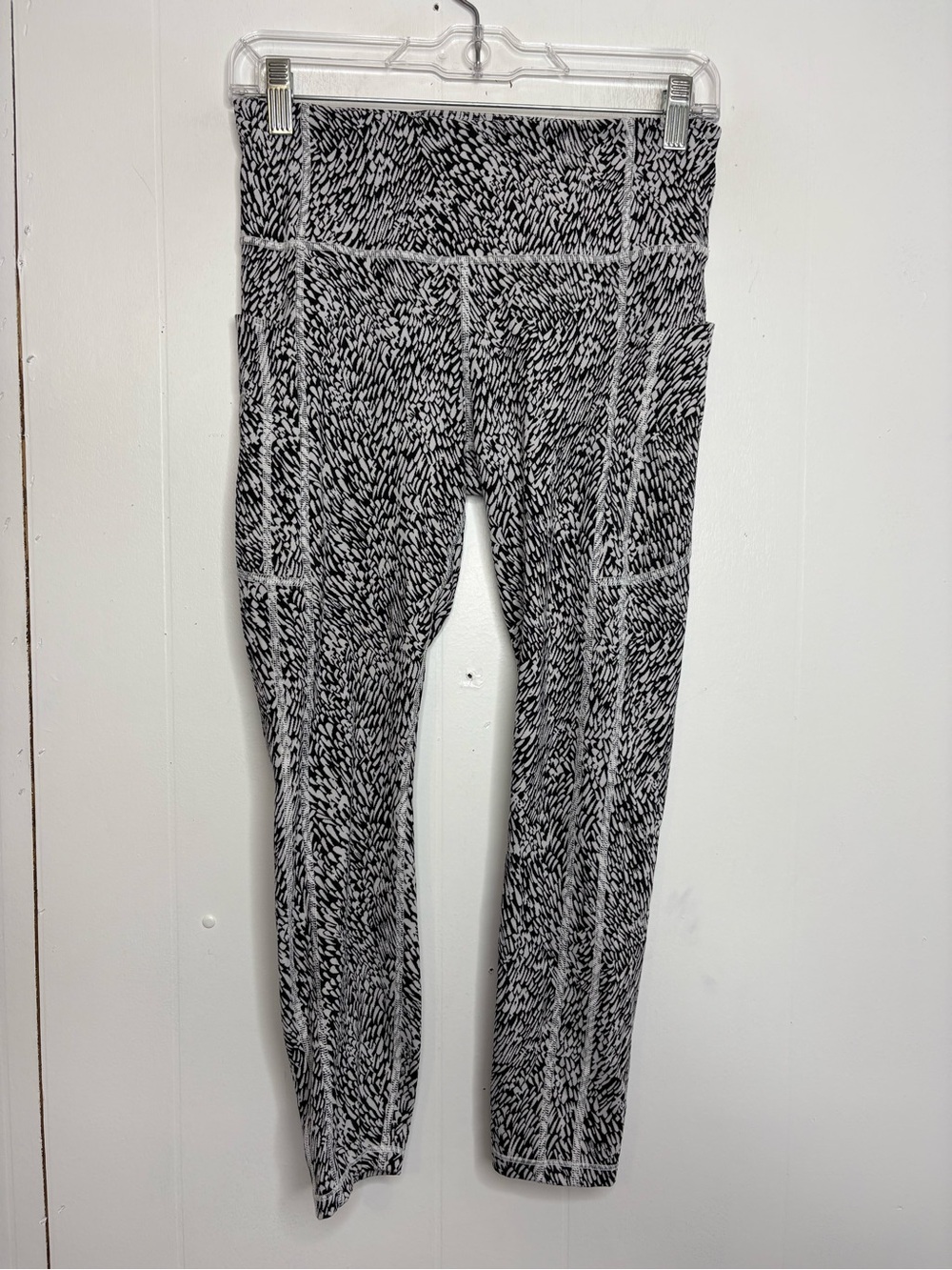 Athleta Leggings Womens Medium Ultimate Stash Textured Side Pockets Workout
